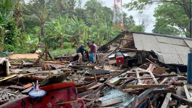 На Индонезию обрушилось цунами