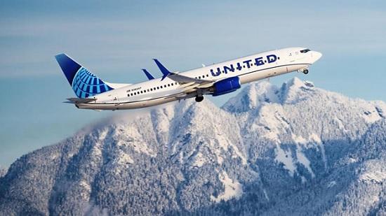 United Airlines ввела новые правила посадки на самолет